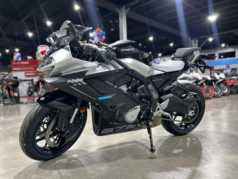 2025 CFMOTO 675SS Image 5