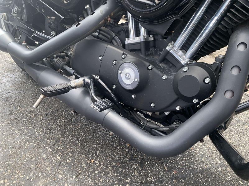 Used 2016 Harley-Davidson Sportster Iron 883 Image 28