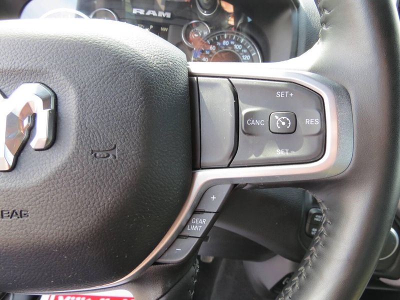 2024 RAM 2500 Big Horn 4x4 4dr Crew Cab 6.3 ft. SB PickupImage 13