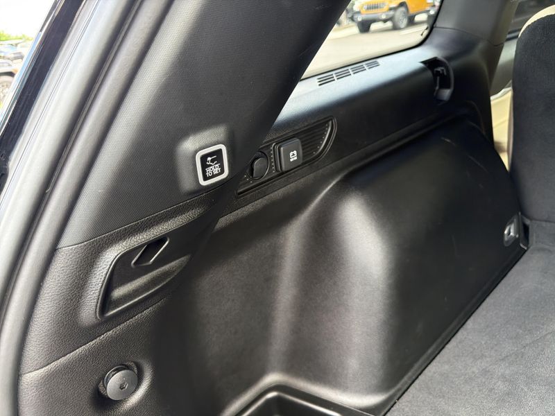 Used 2024 Jeep Grand Cherokee LimitedImage 20