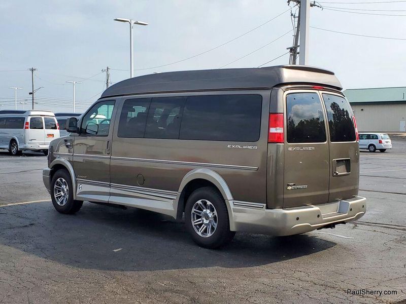Used 2022 Chevrolet Express Cargo Image 5
