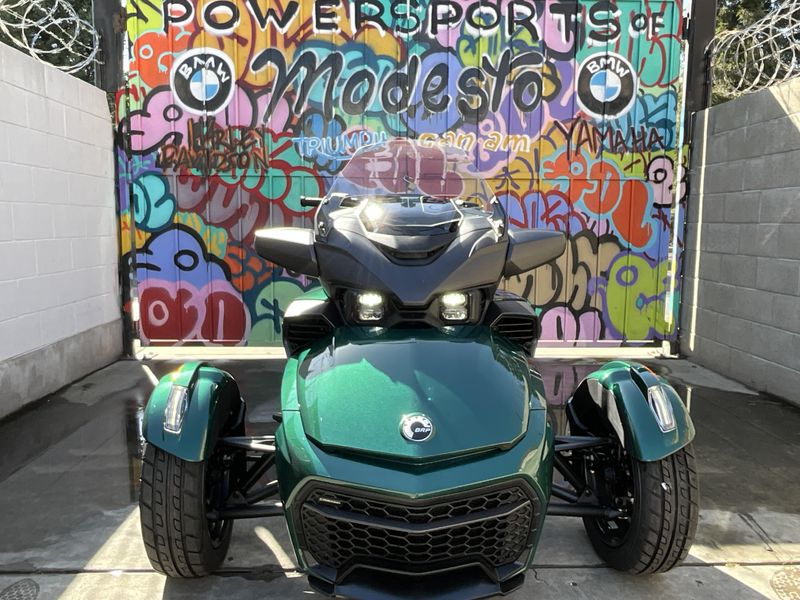 2025 Can-Am SPYDER F3 LIMITED Image 3