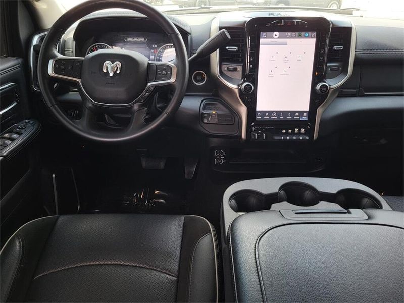 2024 RAM 2500 LaramieImage 30