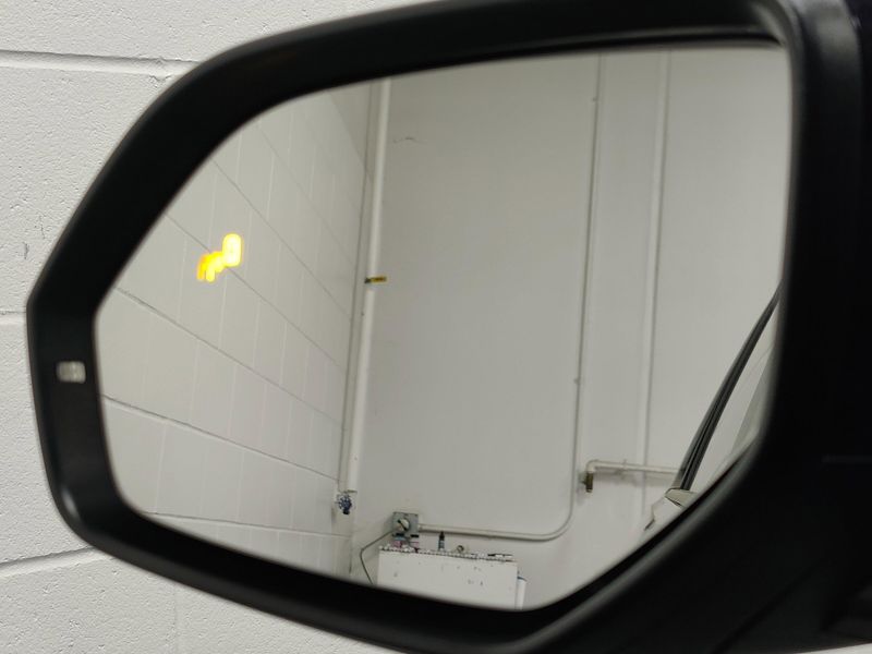 Used 2025 Volkswagen Atlas Cross Sport SEL R-Line Black AWD w/Sunroof/NavImage 29