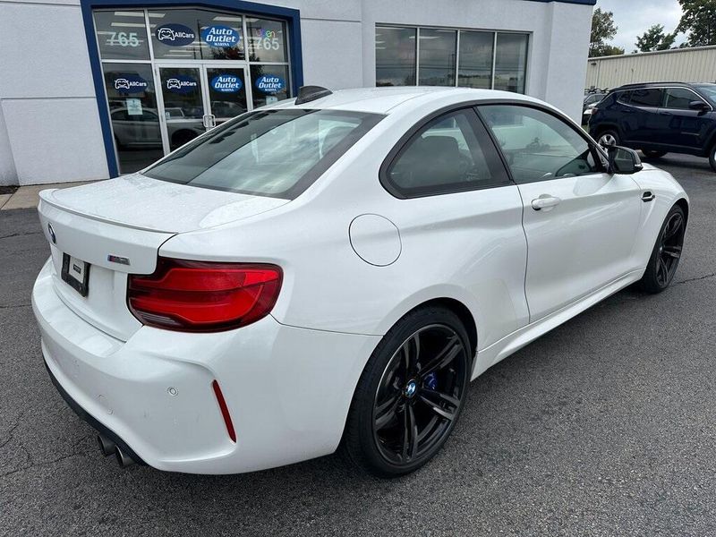 2018 BMW M2 BaseImage 13