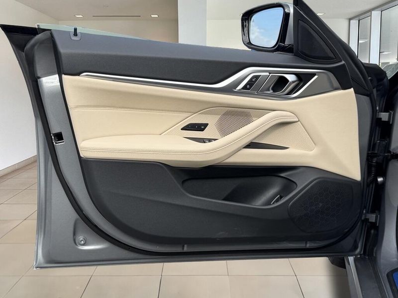 2025 BMW i4 eDrive40Image 18