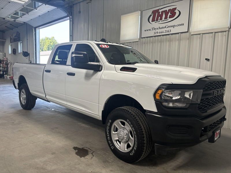 2024 RAM 2500 Tradesman Crew Cab 4x4 8