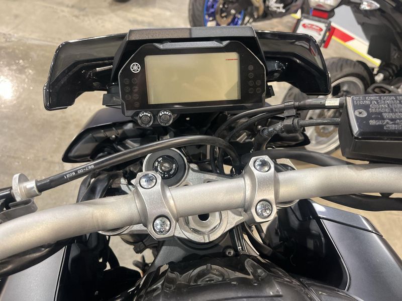 Used 2017 Yamaha FZ-10 CA Image 16