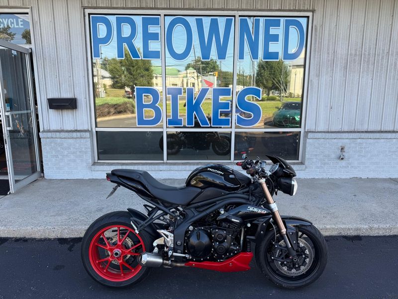 2012 Triumph Speed Triple (ABS)  Image 1