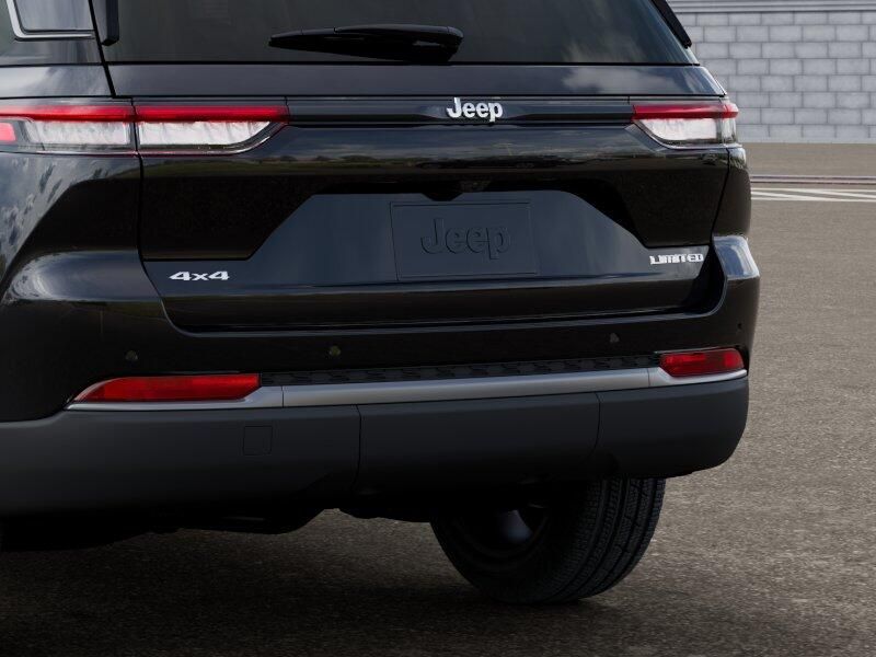 New 2026 Jeep Grand Cherokee Limited 4x4Image 13