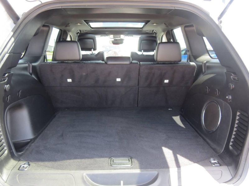 Used 2022 Jeep Grand Cherokee WK Limited 4x4 4dr SUVImage 25