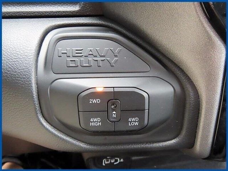New 2025 RAM 2500 TradesmanImage 18