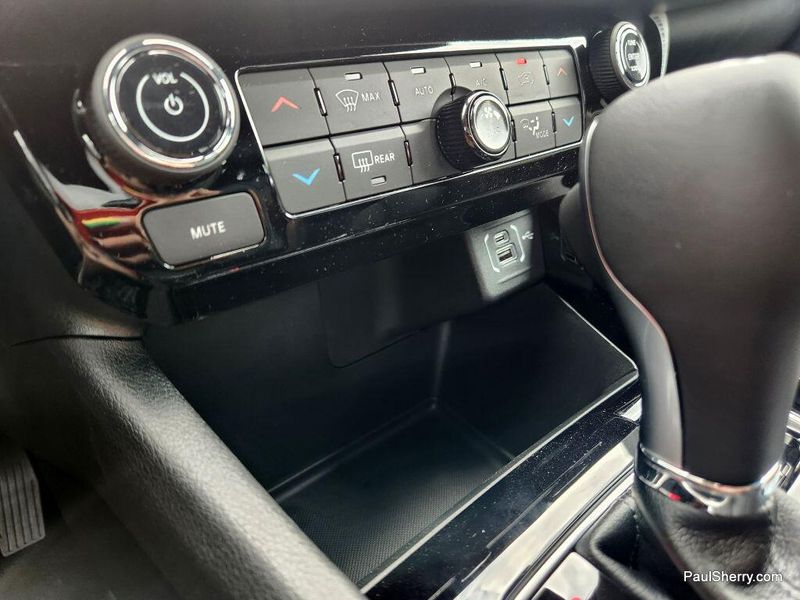New 2025 Jeep Compass Limited 4x4Image 39