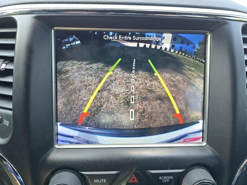 2018 Jeep Grand Cherokee Altitude photo 20