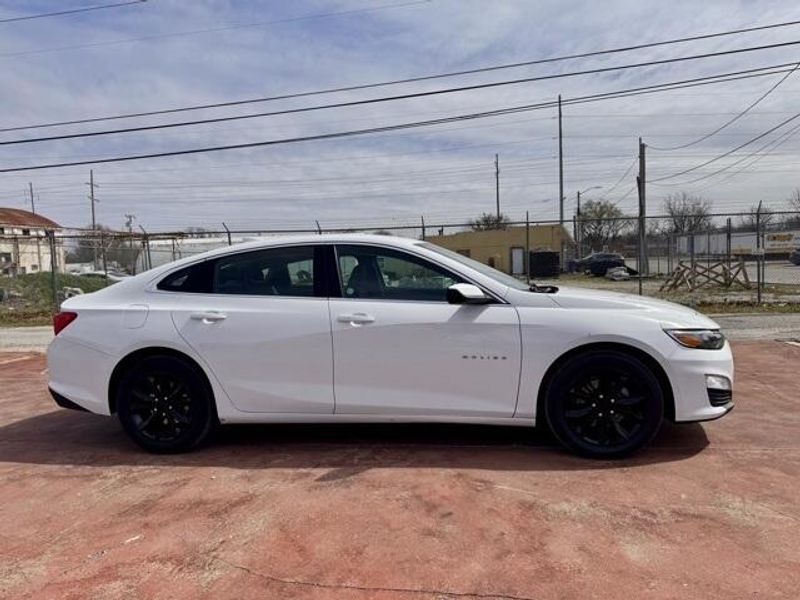 Used 2023 Chevrolet Malibu LTImage 4