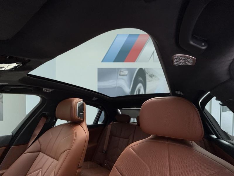 2025 BMW 7 Series 760i xDriveImage 21