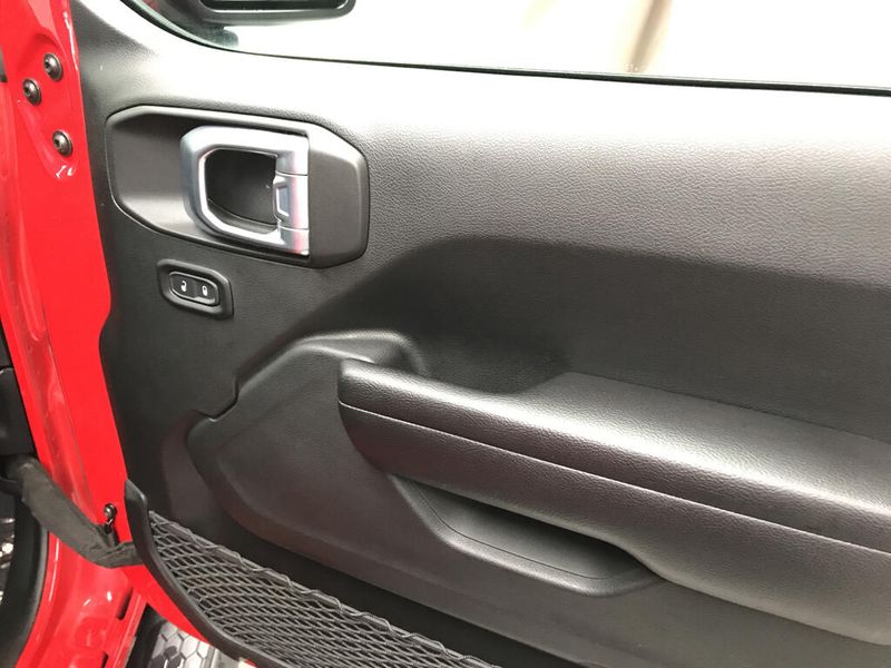 Used 2021 Jeep Wrangler Unlimited Sport AltitudeImage 21