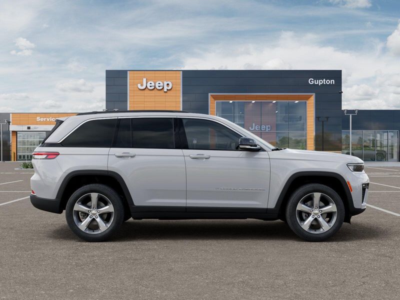 New 2026 Jeep Grand Cherokee Limited 4x4Image 21