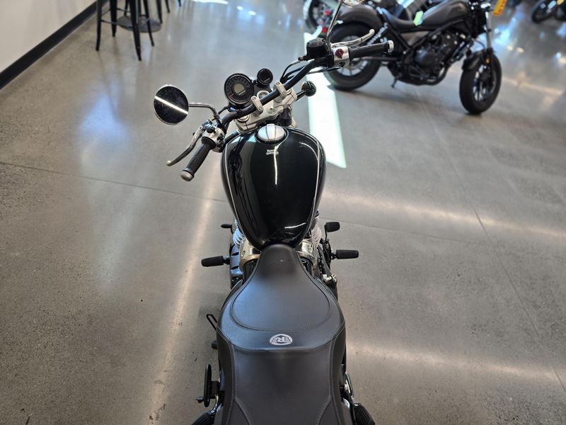 2024 Royal Enfield Super Meteor 650 