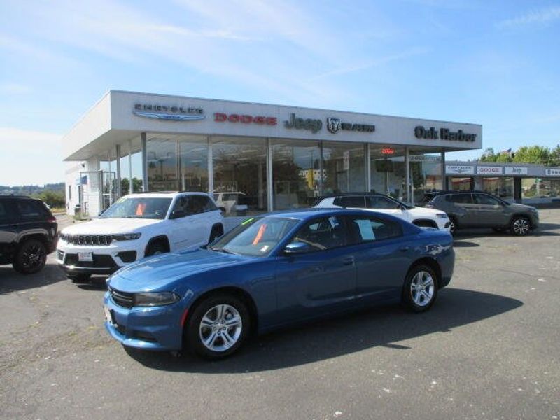 Used 2022 Dodge Charger SXTImage 1