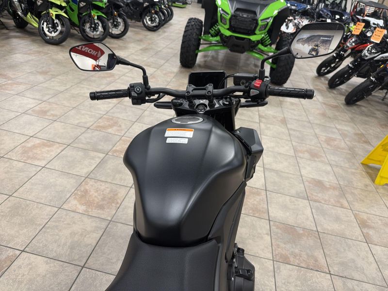 New 2025 Honda CB500F ABS Image 25