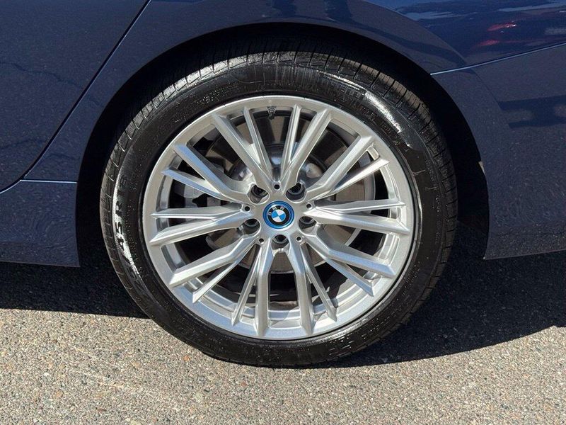 Used 2024 BMW 3 Series 330e iPerformanceImage 14