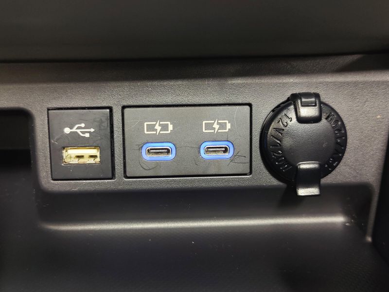 Used 2022 Toyota Highlander XLE AWD w/SunroofImage 26