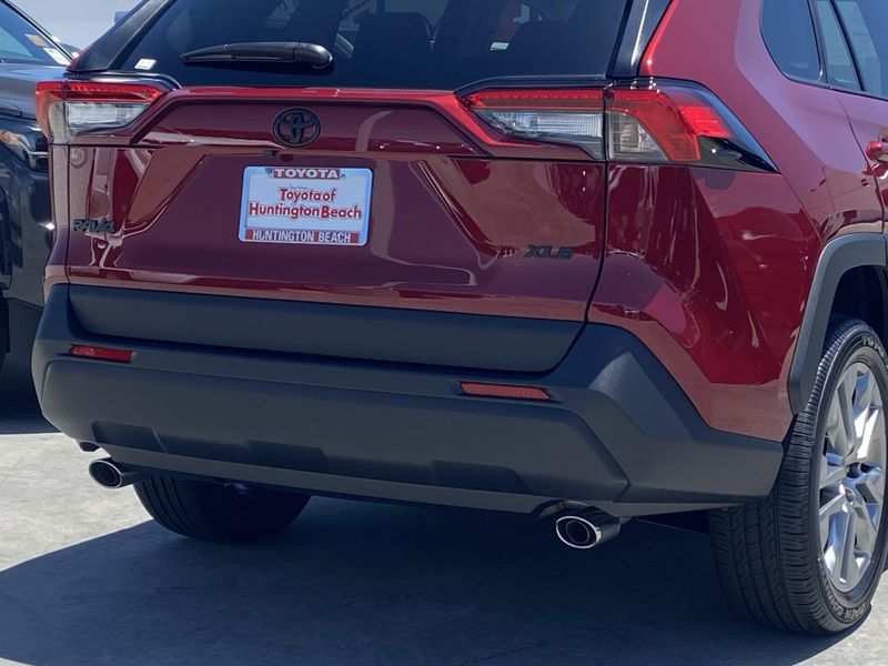 New 2025 Toyota RAV4 XLE PremiumImage 4
