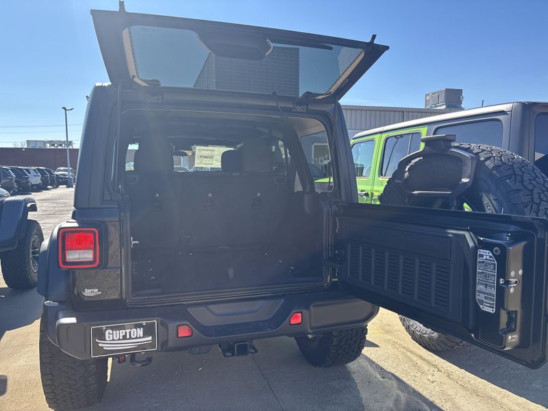 New 2026 Jeep Wrangler 4-door WillysImage 9
