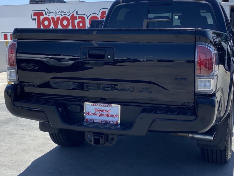 Used 2022 Toyota Tacoma TRD SportImage 5