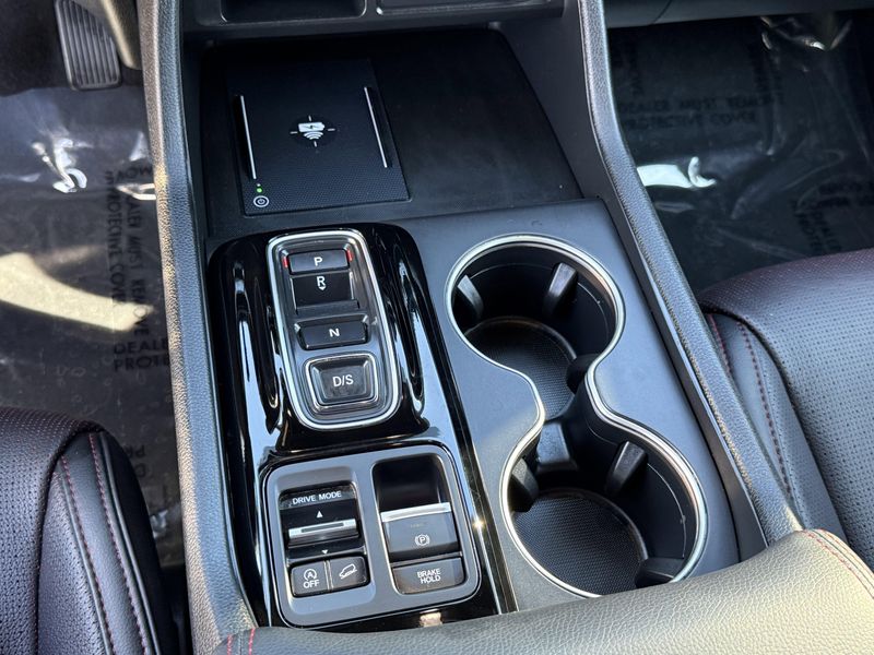 Used 2025 Honda Pilot Black EditionImage 27