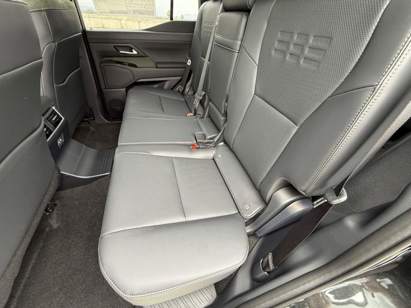 2025 Lexus GX Image 27