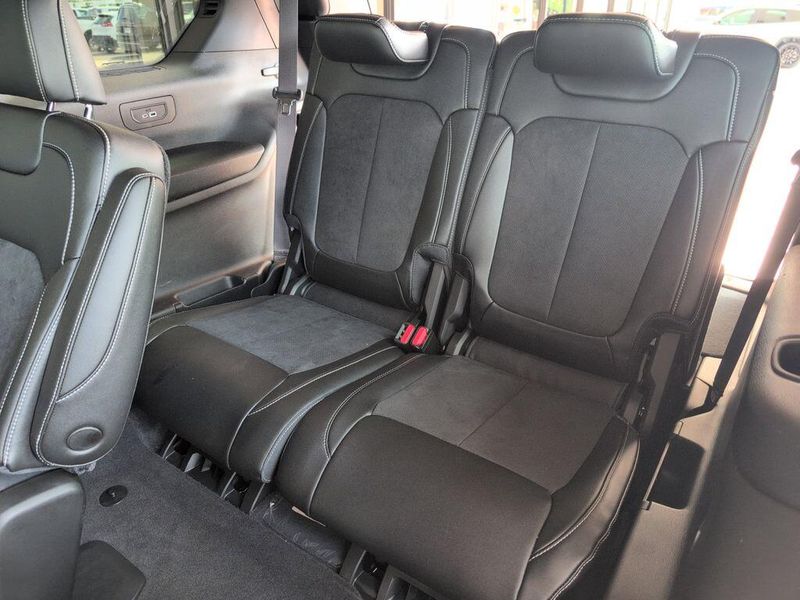 2024 Jeep Grand Cherokee L Altitude X 4x4Image 33