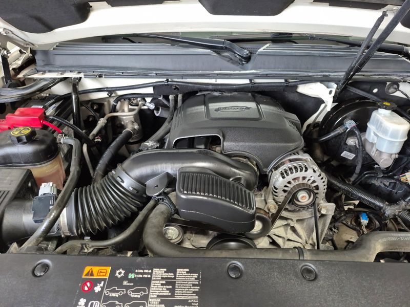Used 2013 Chevrolet Avalanche LTZImage 35