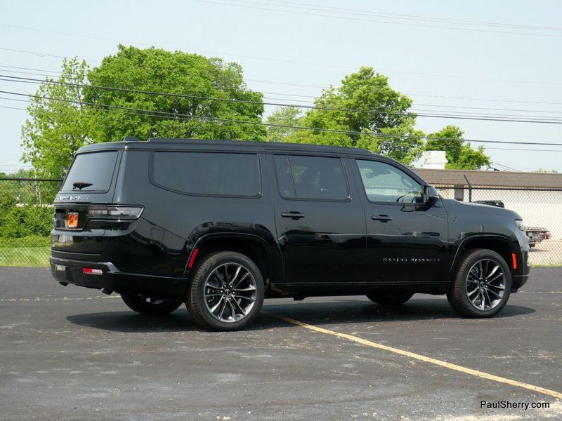 2024 Jeep Grand Grand Wagoneer Wagoneer L Obsidian 4x4Image 12