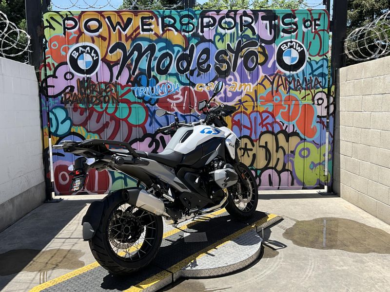 New 2025 BMW R 1300 GS Image 7