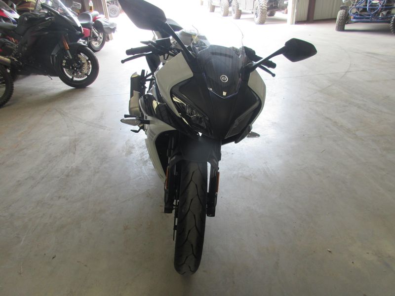 NEW 2026 CFMOTO 300SS Image 10