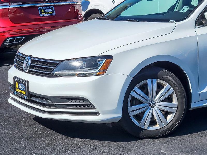 2017 Volkswagen Jetta 1.4T S photo 2