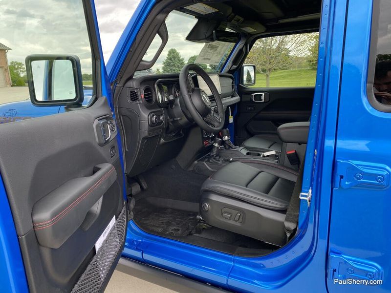 New 2026 Jeep Wrangler 4-door Rubicon X