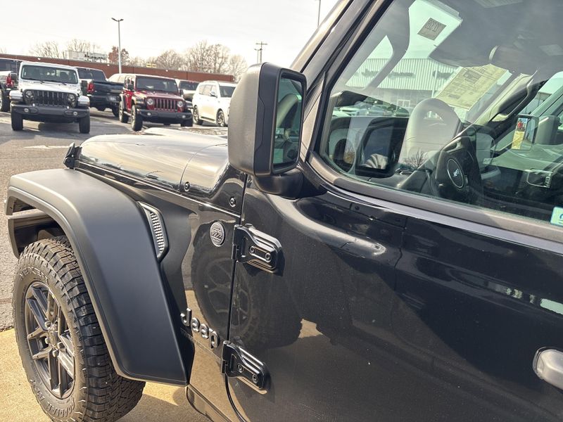 New 2026 Jeep Wrangler 2-door Sport SImage 12