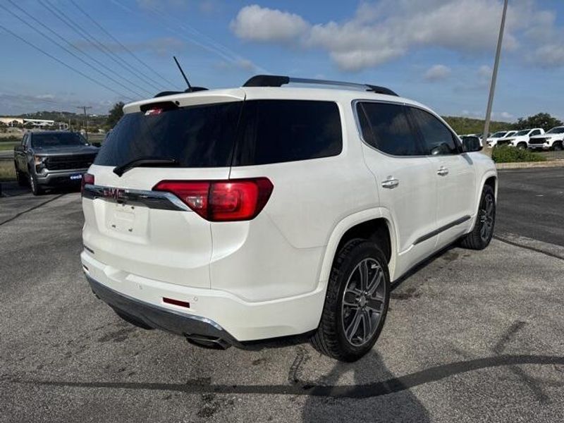 2018 Gmc Acadia Denali photo 3