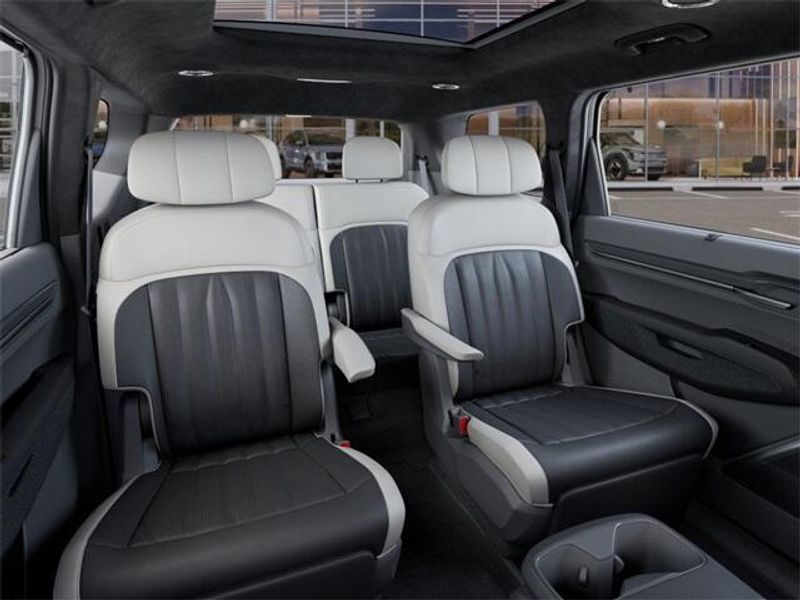 New 2026 Kia EV9 GT-LineImage 16