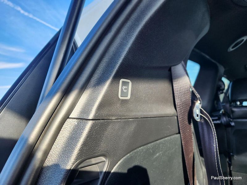 New 2026 Chrysler Voyager LX