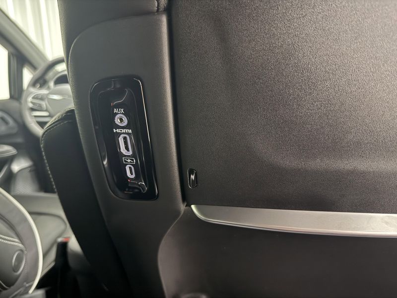 New 2026 Chrysler Pacifica LimitedImage 13