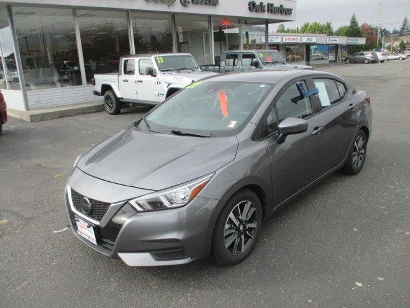 2021 Nissan Versa SVImage 2