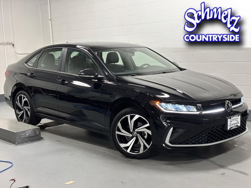 Used 2025 Volkswagen Jetta SELImage 1