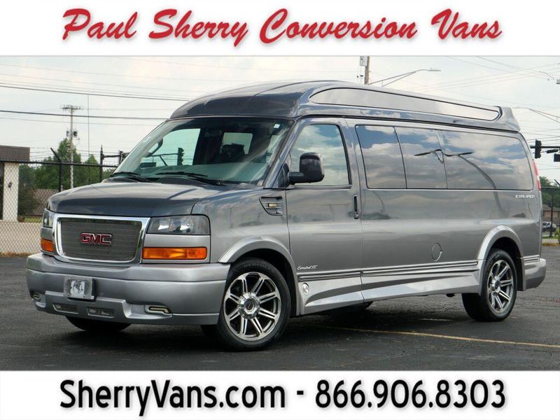 2017 GMC Savana 2500 Image 1