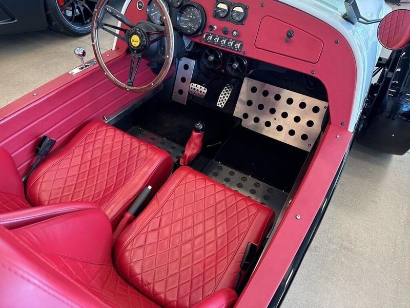 2023 Vanderhall Venice GTS