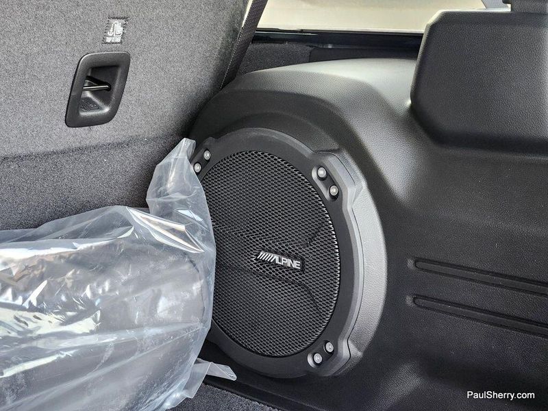 New 2025 Jeep Wrangler 4-door SaharaImage 48