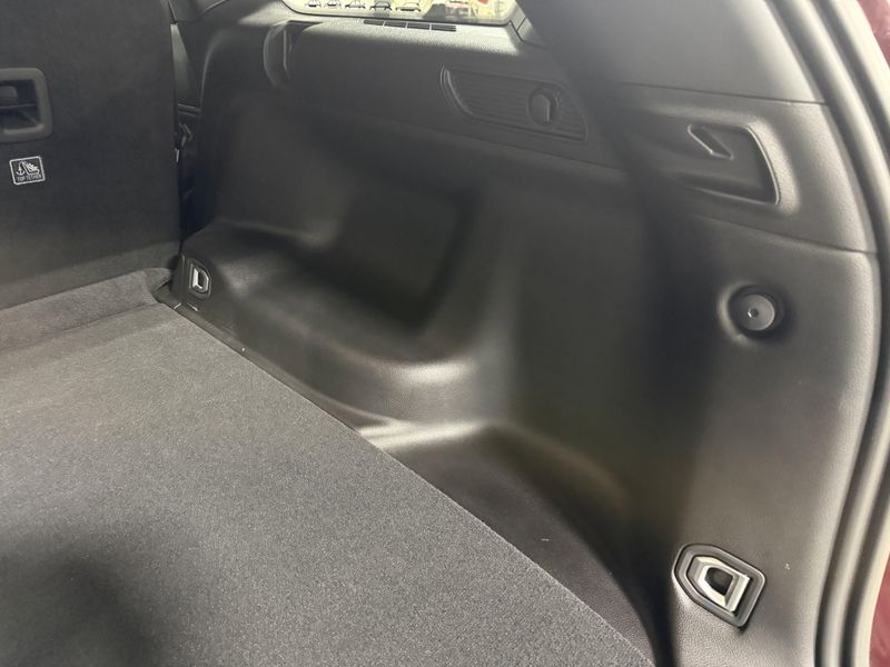 Used 2024 Jeep Grand Cherokee AltitudeImage 8